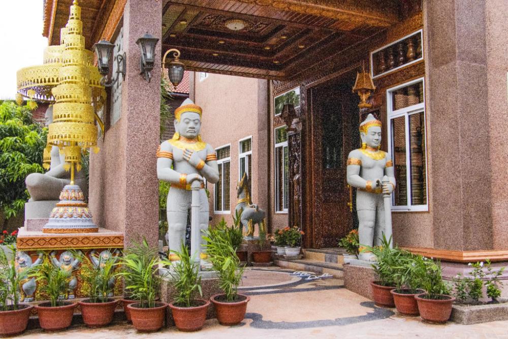 puok hotel and resort
