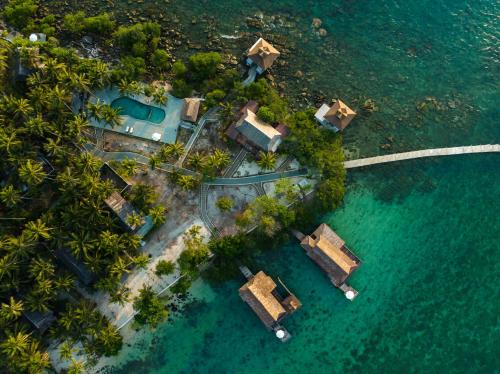 full moon island resort
