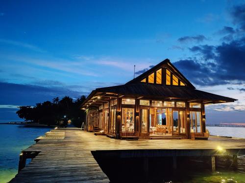 full moon island resort