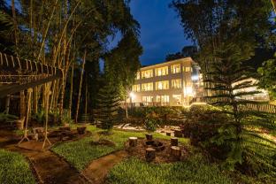 inthada at mae kampong