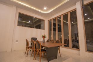 inthada at mae kampong