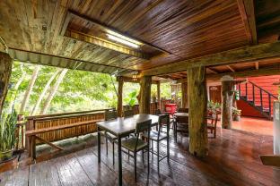 monruamsuk homestay cafe and bistro