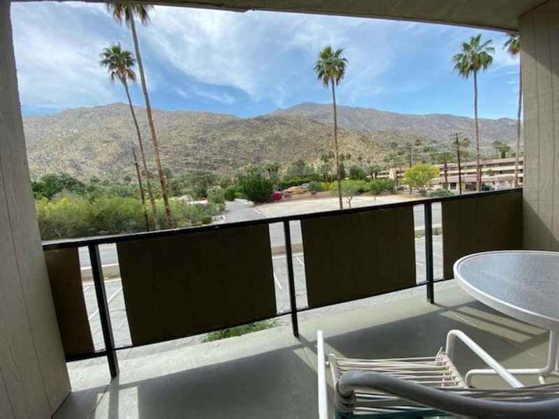 royal sun palm springs