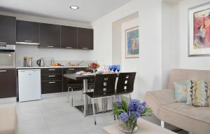 anemi hotel and suites