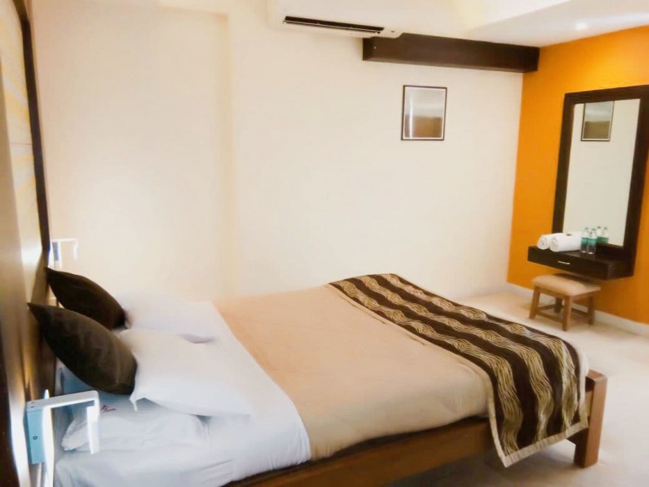 hotel madhuvan serai