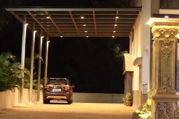 hotel madhuvan serai
