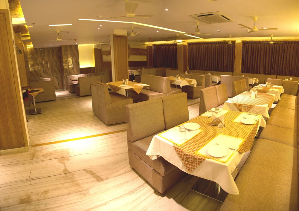 hotel madhuvan serai