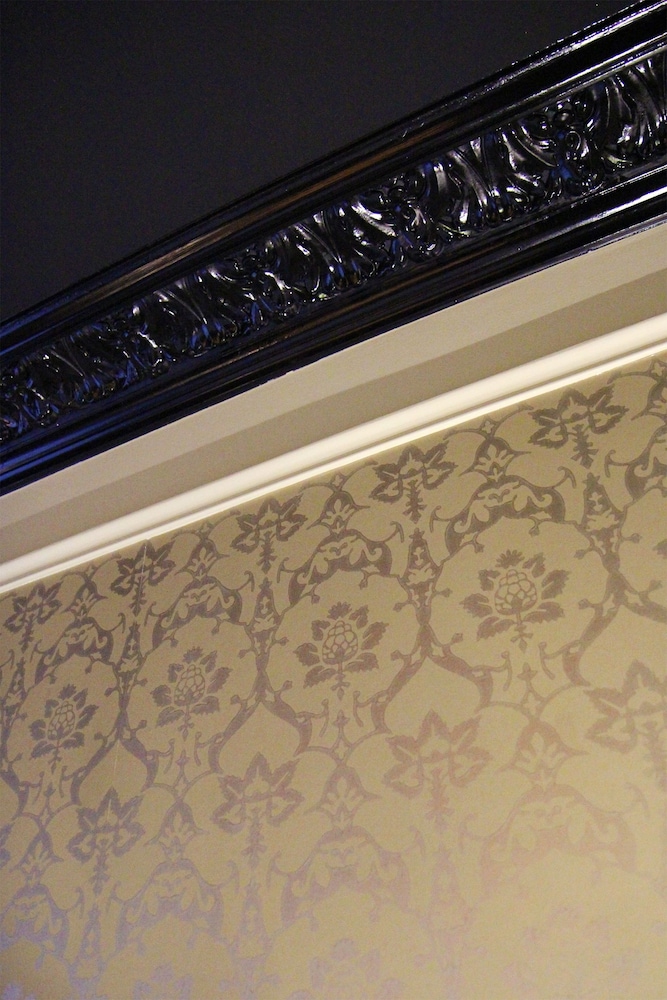 hotel le montmartre saint pierre