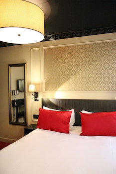 hotel le montmartre saint pierre