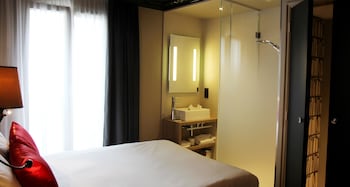 hotel le montmartre saint pierre