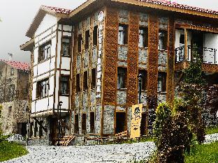 ayder altiparmak suit