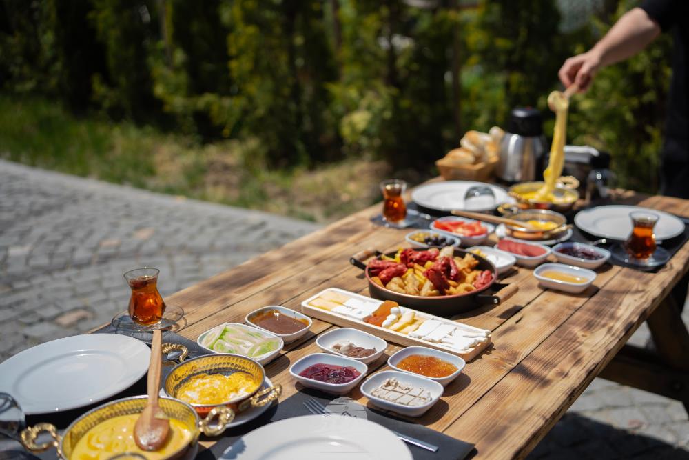 ayder altiparmak suit