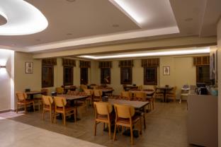 ayder altiparmak suit