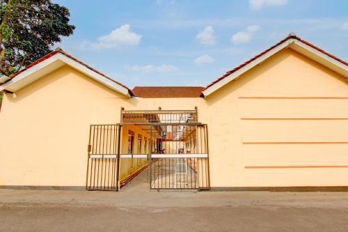 spot on 93988 guest house wijaya syariah