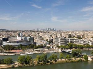 Novotel Paris Centre Tour Eiffel,61 Quai De Grenelle,4 star