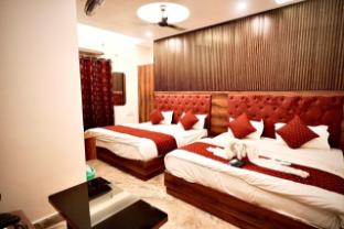 via ganga inn varanasi