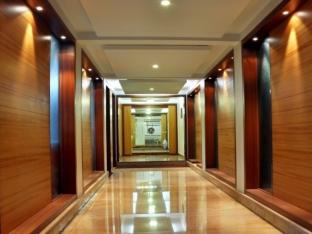 Hotel Rithanns,Sector 15,2 star