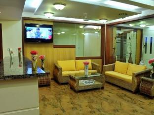 Hotel Rithanns,Sector 15,2 star