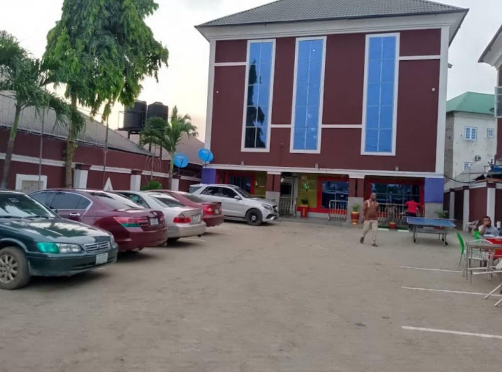 micheal hotel and suites ltd