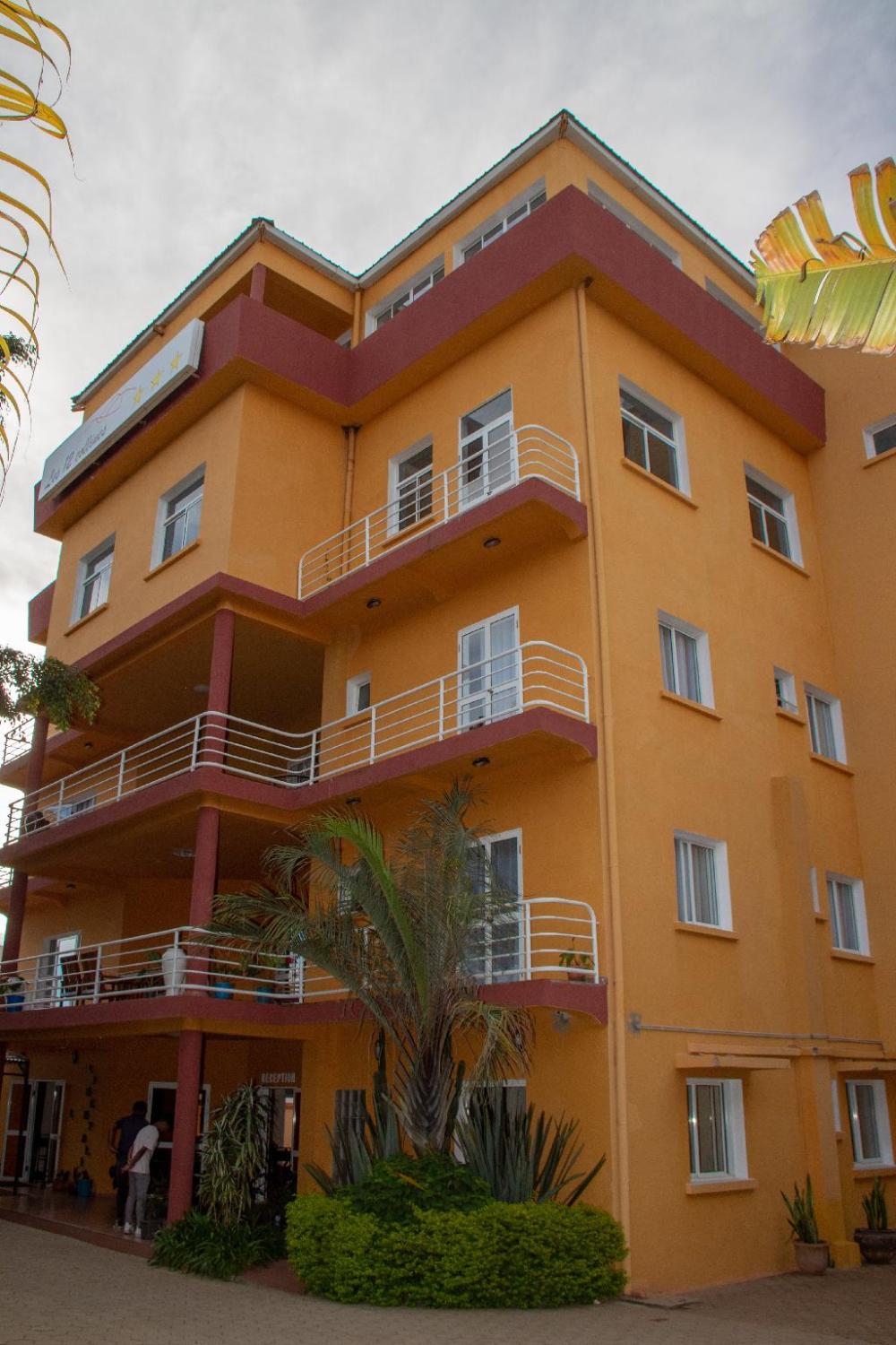 hotel les 12 collines