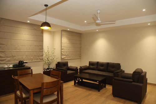 Rohika Aau-Igh,,4 star