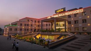 Rohika Aau-Igh,,4 star