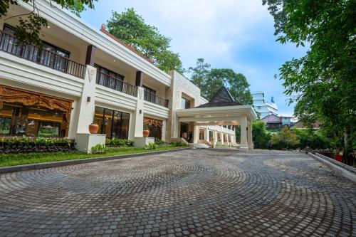 the omala resort tretes