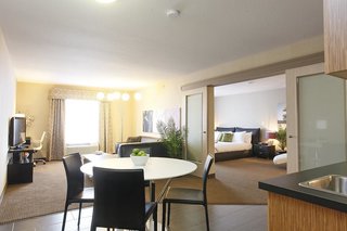 vegreville suites
