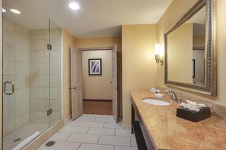 Comfort Inn & Suites Verona At Turning Stone Resort Casino,New York>>Cleveland,3 star
