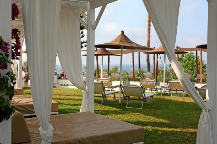 napa mermaid hotel and suites