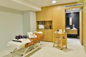 napa mermaid hotel and suites