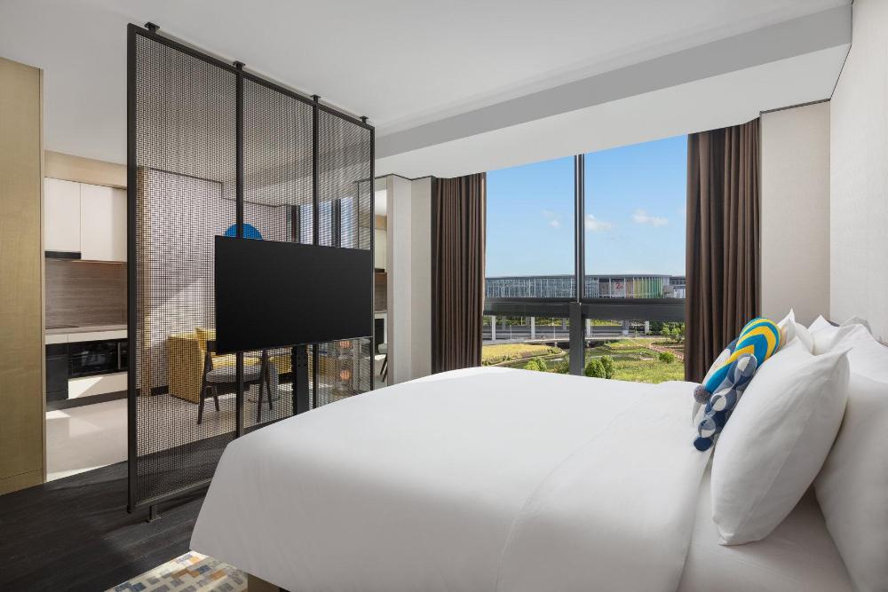 voco suites shanghai hongqiao cbd by ihg