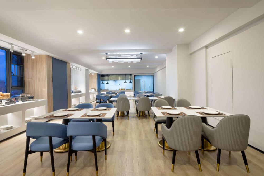 microtel by wyndham changsha south railway station