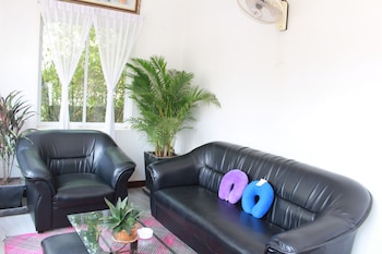 Villa Um Theara - Siem Reap,Miniature Replicas Of Angkor’S Temples>>Siem Reap,3 star