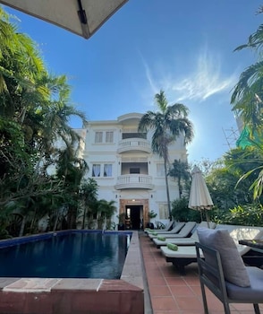 Villa Um Theara - Siem Reap,Miniature Replicas Of Angkor’S Temples>>Siem Reap,3 star