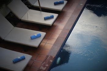 villa um theara siem reap