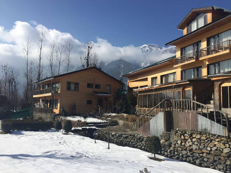 hotel himalaya house