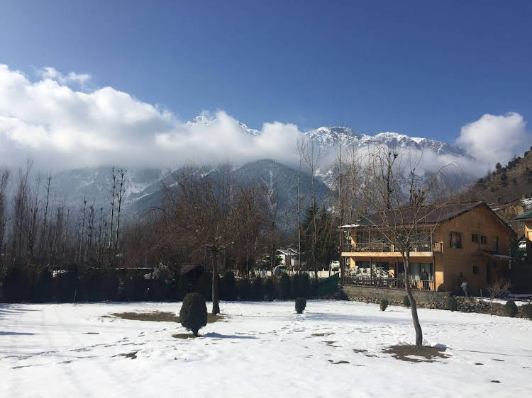hotel himalaya house