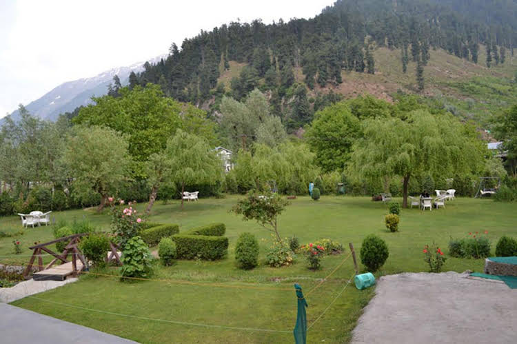 hotel himalaya house