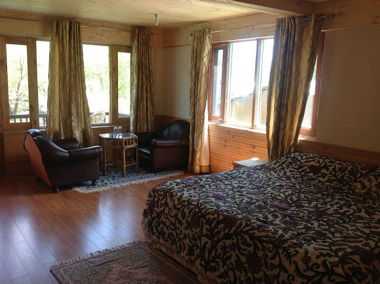 hotel himalaya house