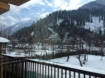 hotel himalaya house