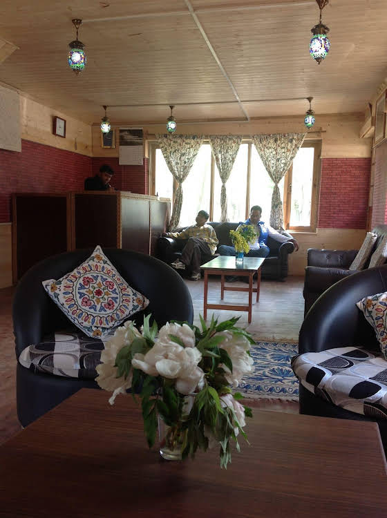 hotel himalaya house