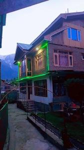 hotel himalaya house