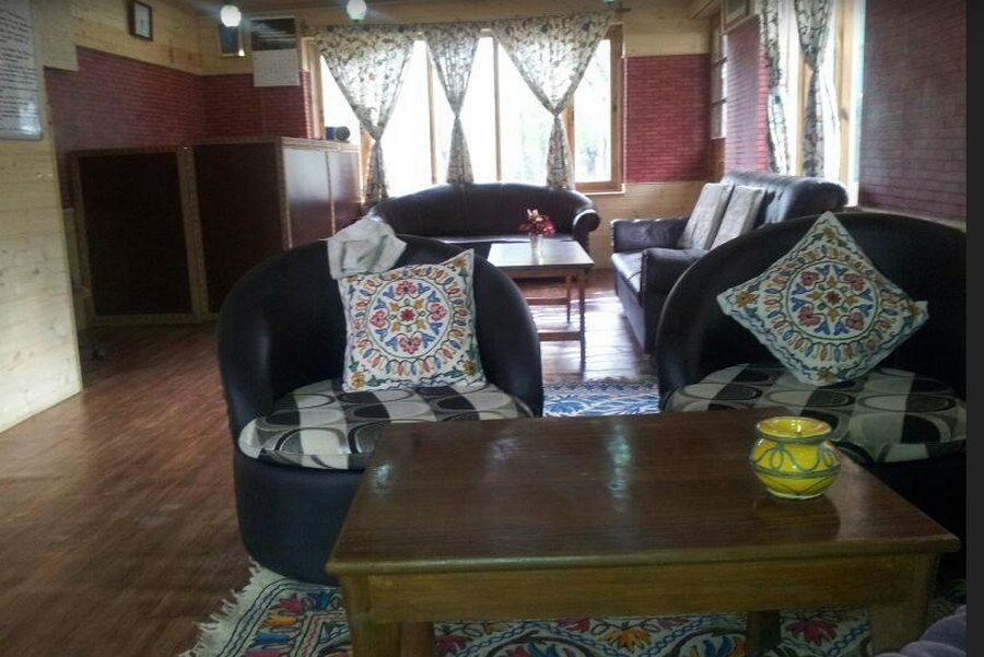 hotel himalaya house