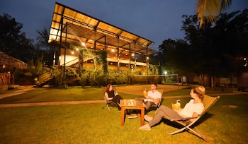 Athgira River Camp,Embilipitiya>>Beliatta,3 star
