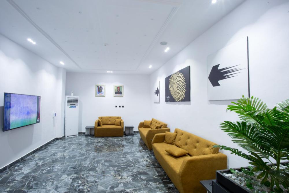 de signature tower hotels and suites