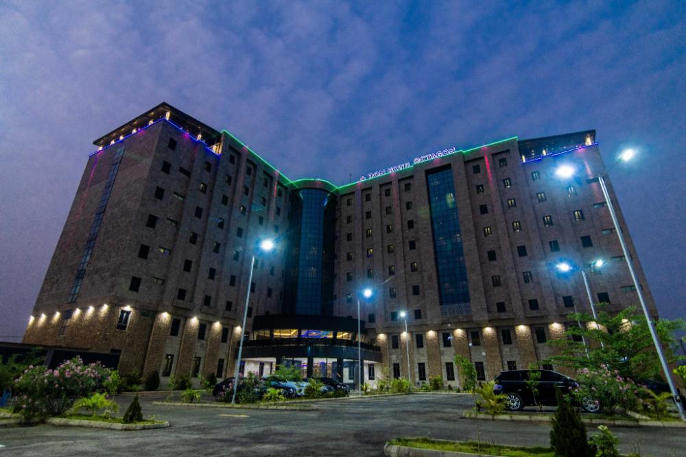 bon hotel octagon