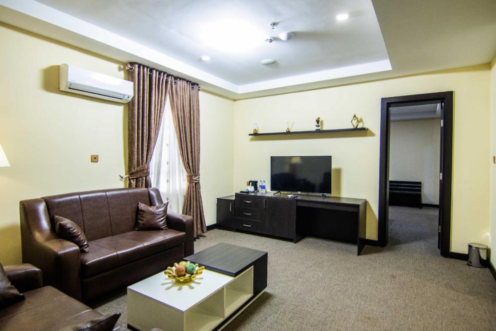 bon hotel octagon