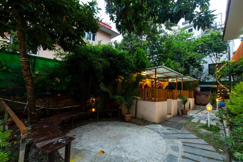 hotel harmony and little bites bistro