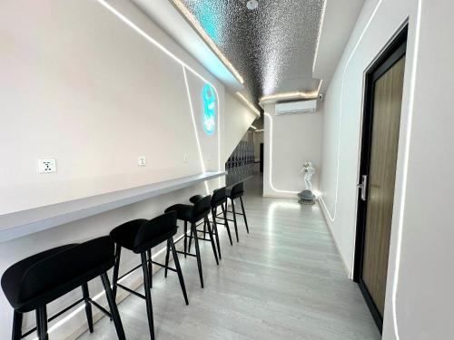 u capsule hotel